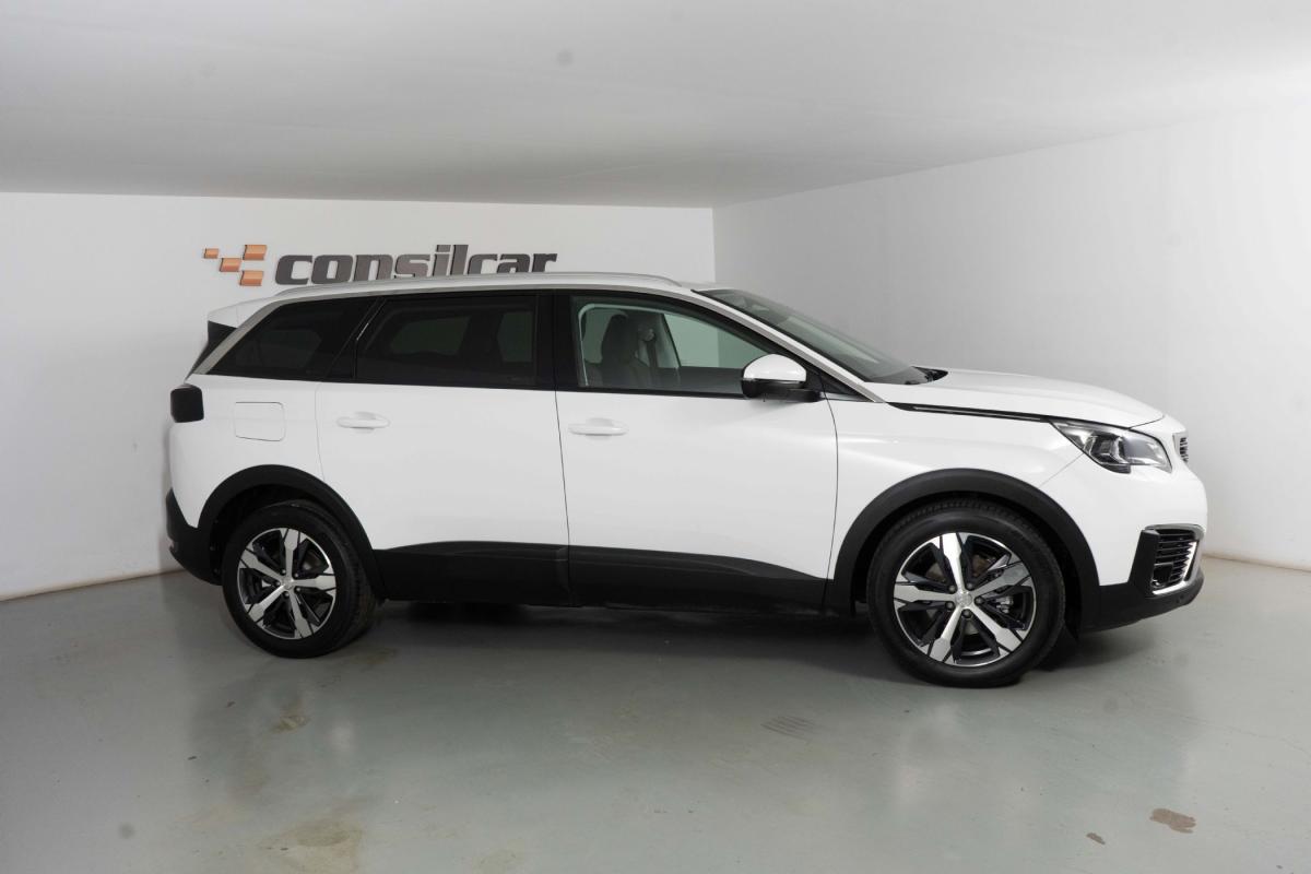 peugeot-5008-2019-gasolina-1199cc