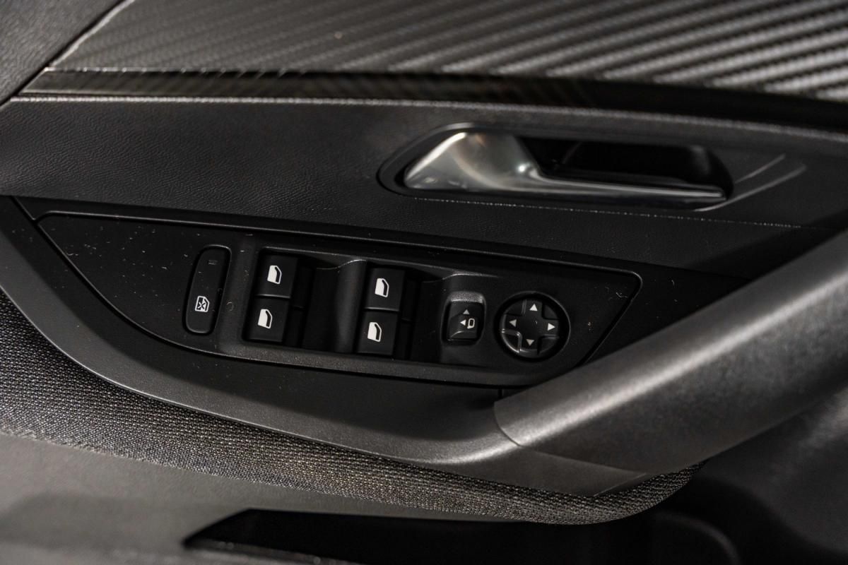 peugeot-2008-2025-gasolina-1199cc