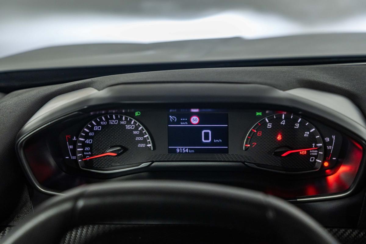 peugeot-2008-2025-gasolina-1199cc
