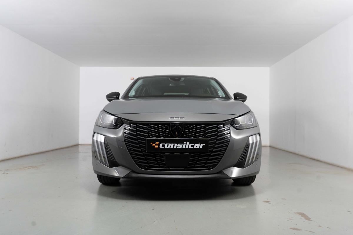 peugeot-208-2025-gasolina-1199cc