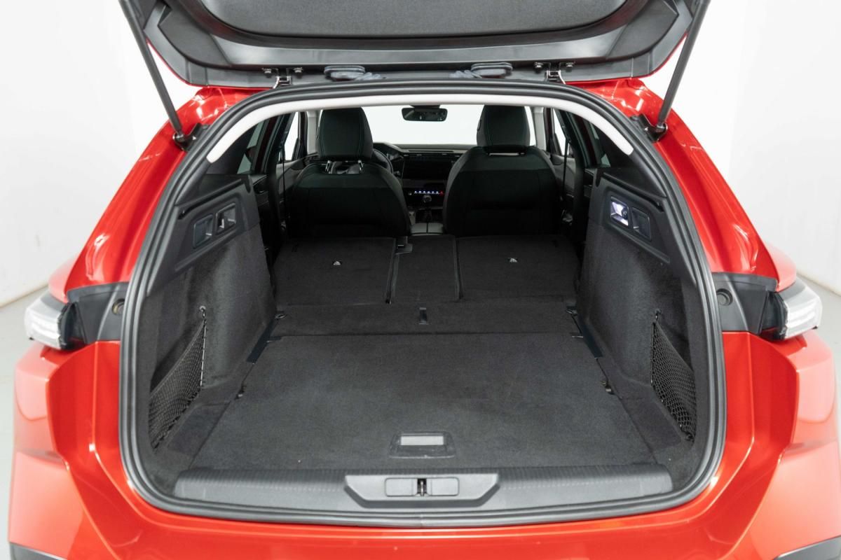 peugeot-308-sw-2024-gasolina-1199cc