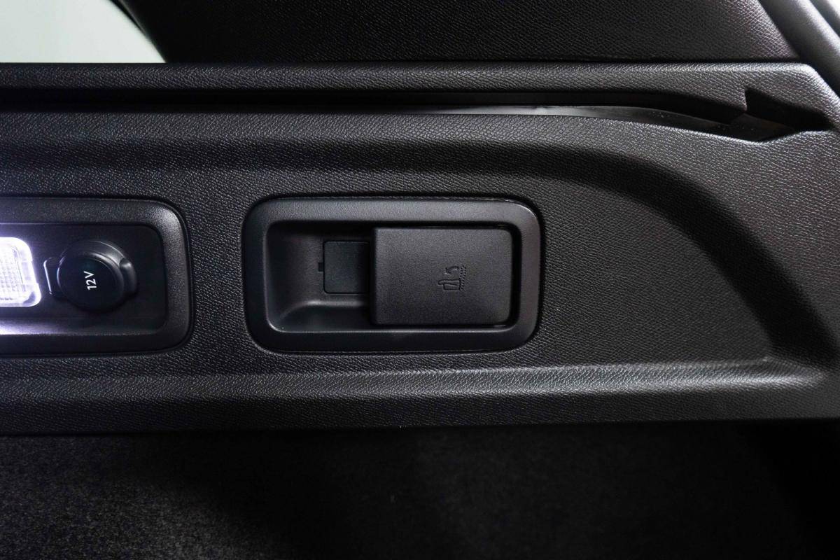 peugeot-308-sw-2024-gasolina-1199cc