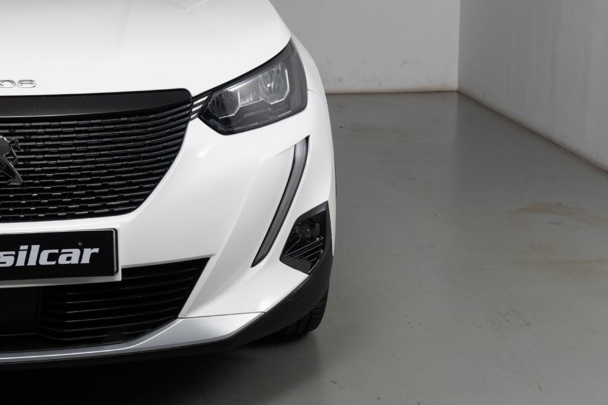 peugeot-2008-2021-diesel-1499cc