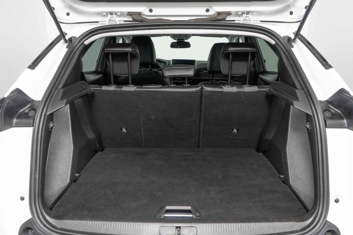 peugeot-2008-2021-diesel-1499cc