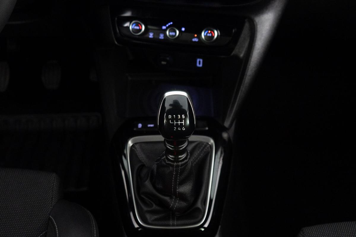opel-corsa-2025-gasolina-1199cc