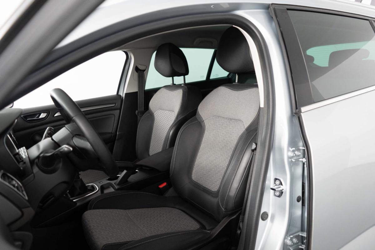 renault-megane-sport-tourer-2021-diesel-1461cc