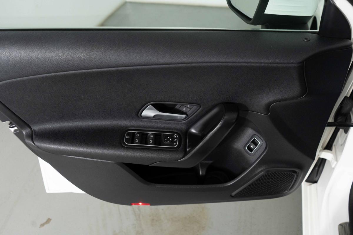 mercedes-benz-classe-a-2020-hibrido-a-gasolina-1332cc