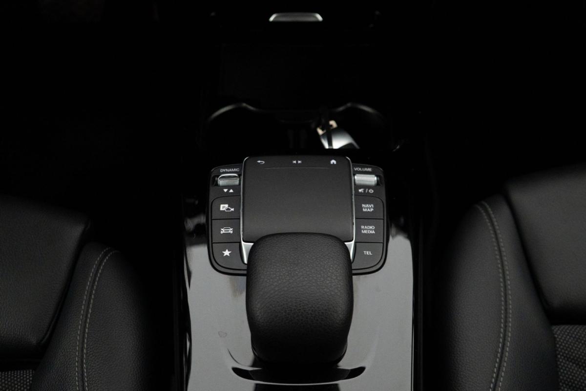 mercedes-benz-classe-a-2020-hibrido-a-gasolina-1332cc