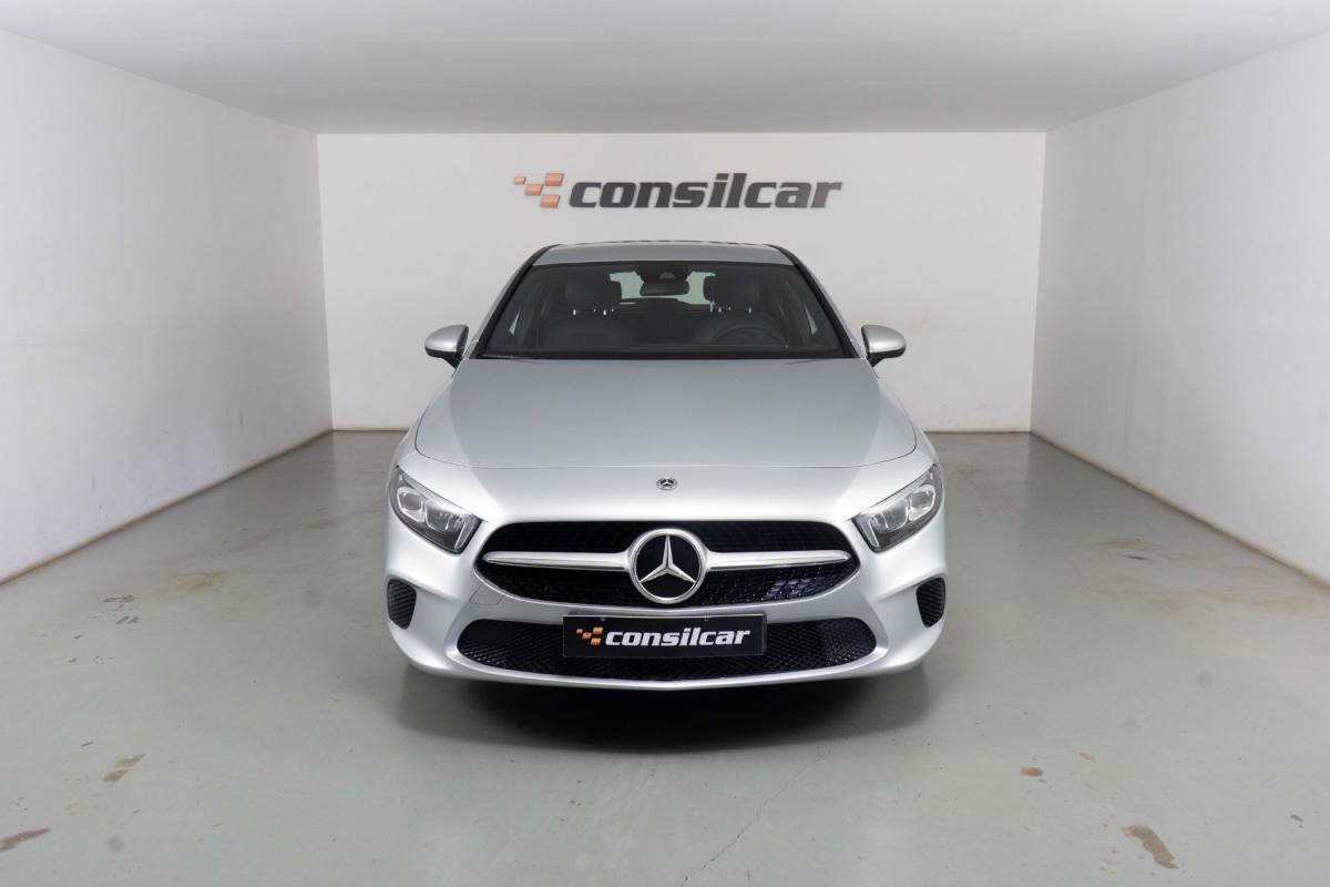mercedes-benz-classe-a-2023-hibrido-a-gasolina-1332cc