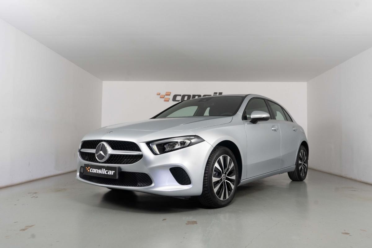mercedes-benz-classe-a-2023-hibrido-a-gasolina-1332cc