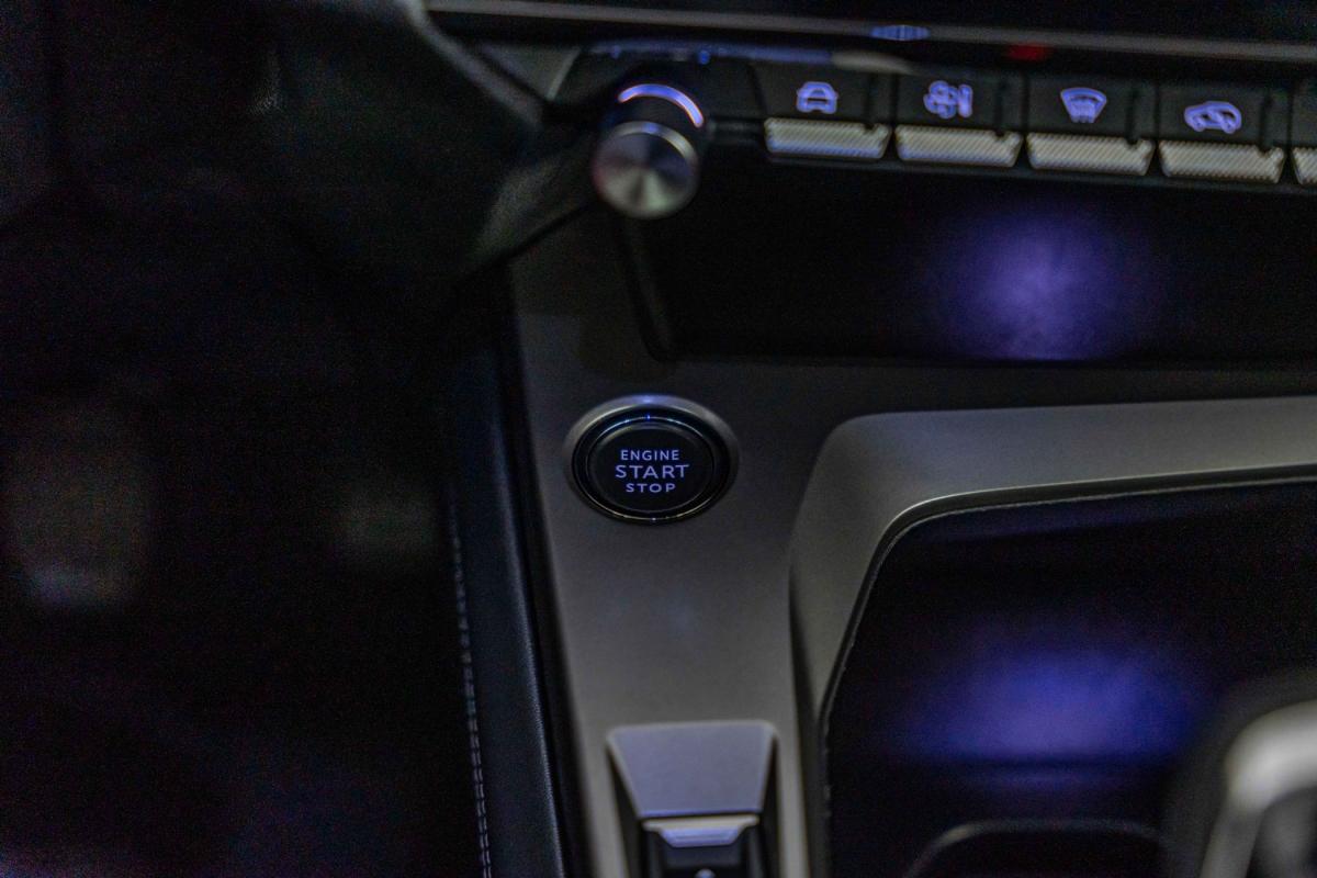 peugeot-308-sw-2024-gasolina-1199cc
