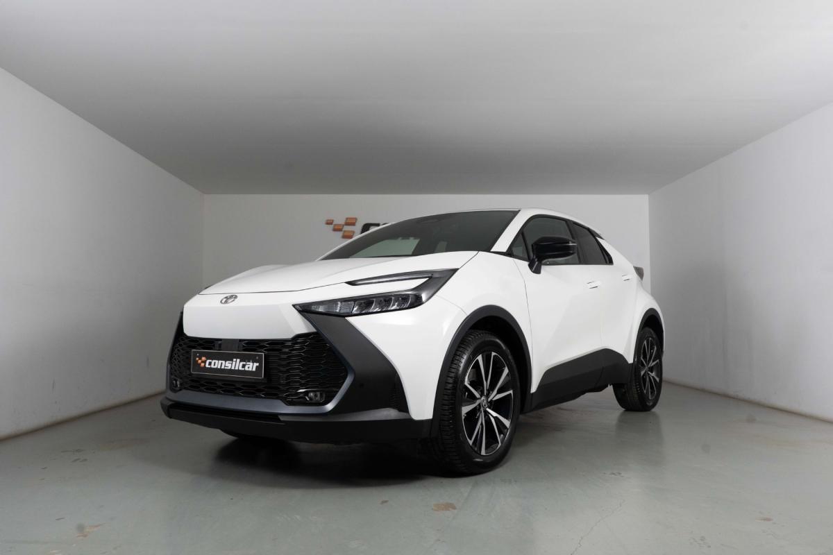 toyota-c-hr-2025-hibrido-a-gasolina-1987cc
