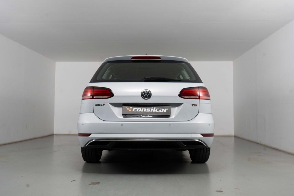 volkswagen-golf-variant-2017-diesel-1598cc
