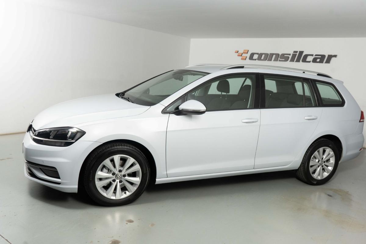 volkswagen-golf-variant-2017-diesel-1598cc