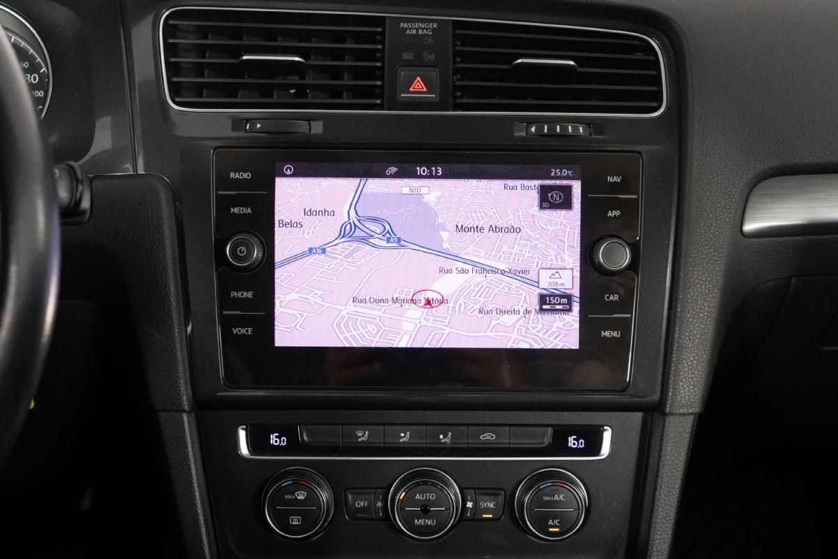 volkswagen-golf-variant-2017-diesel-1598cc