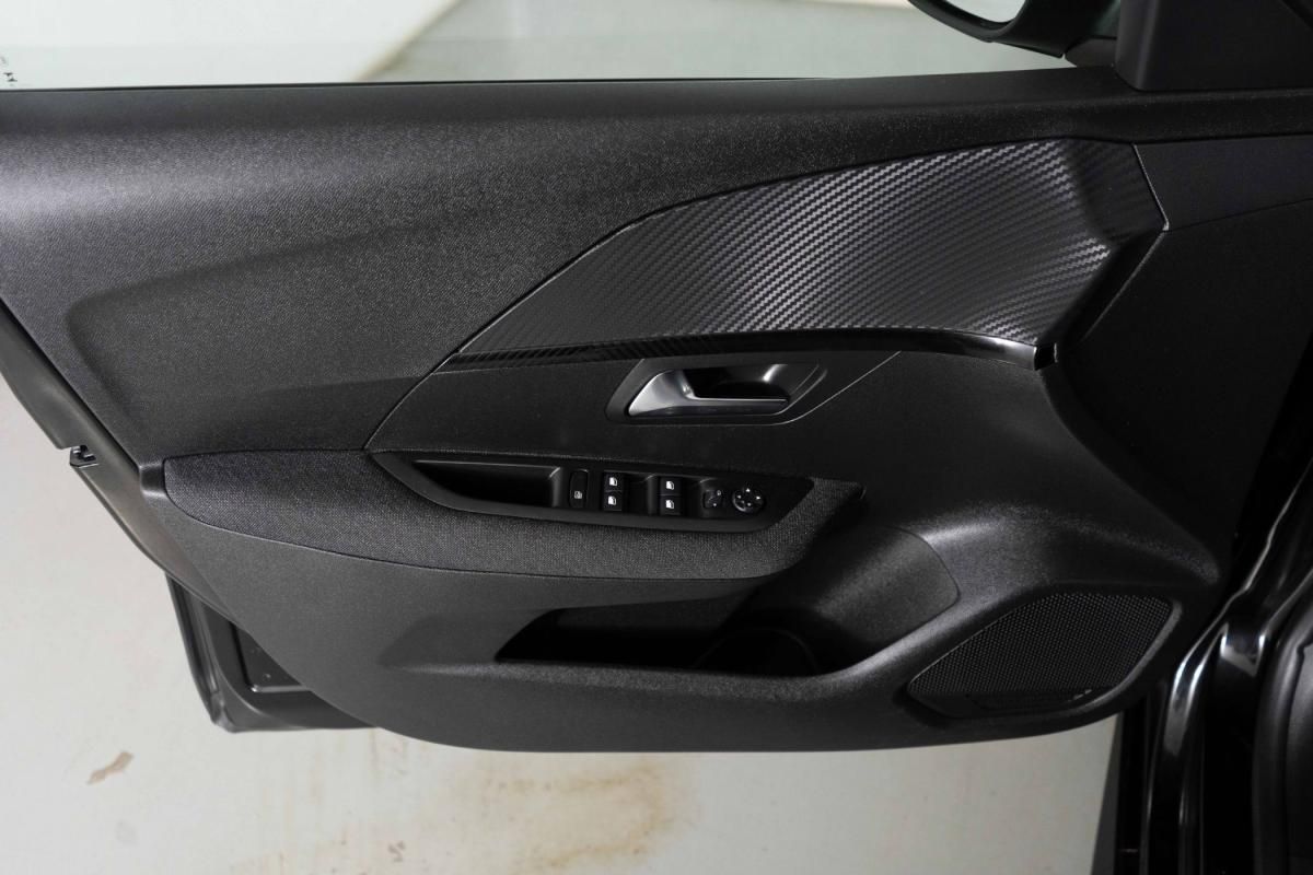 peugeot-208-2025-gasolina-1199cc