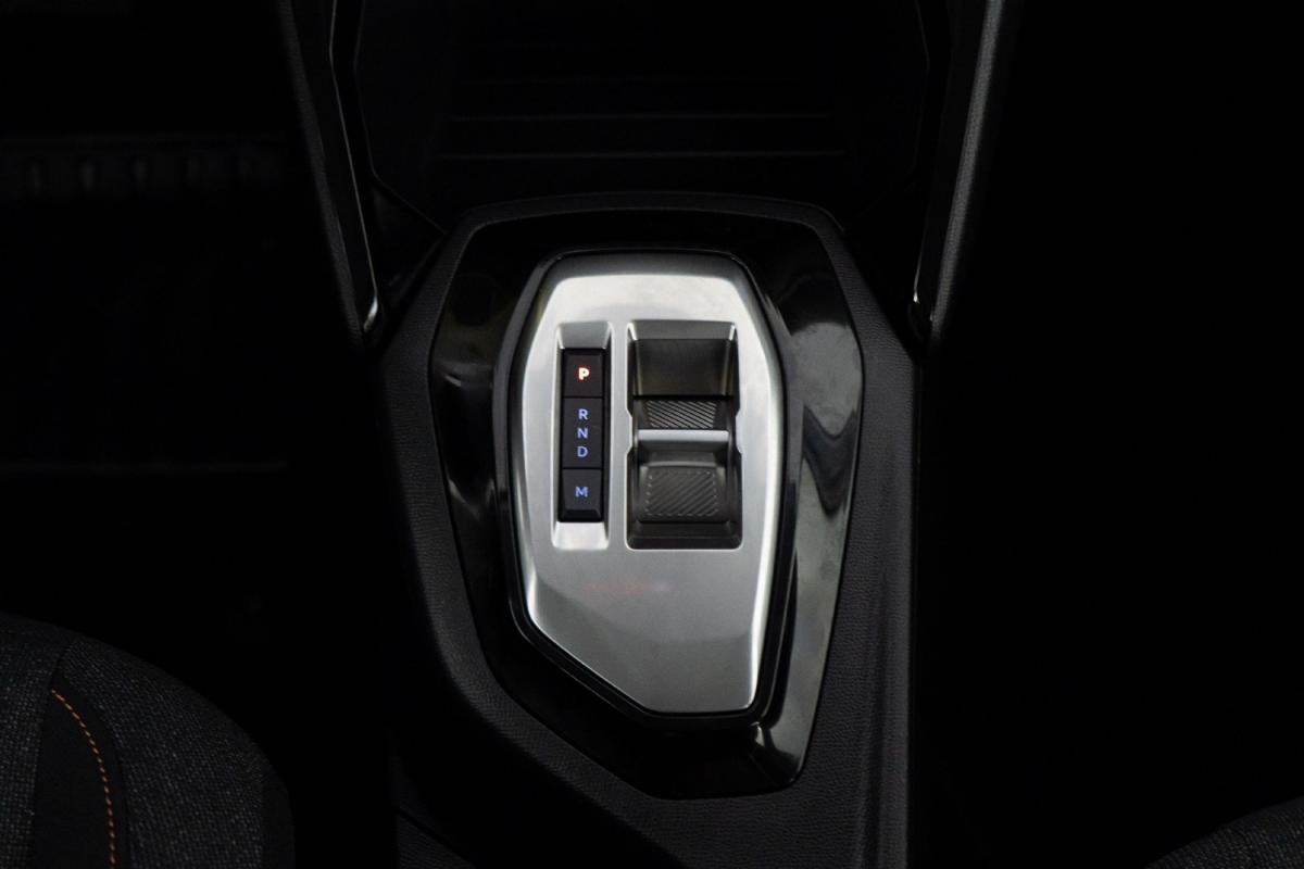 peugeot-208-2025-gasolina-1199cc