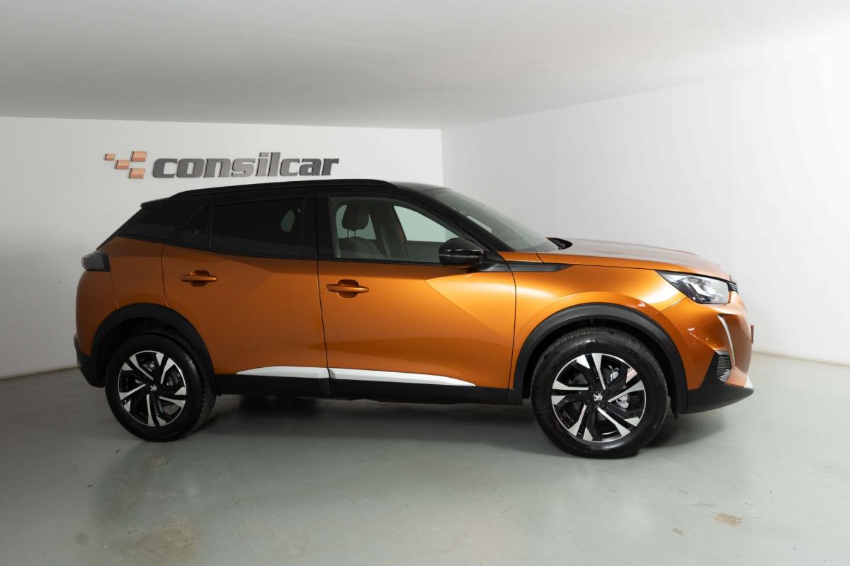 peugeot-2008-2023-gasolina-1199cc