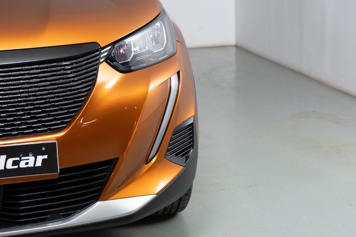 peugeot-2008-2023-gasolina-1199cc