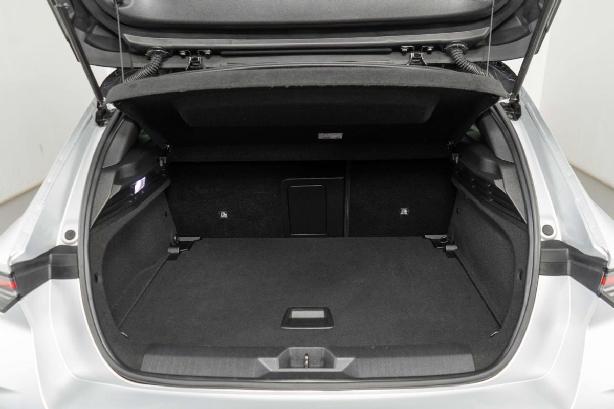 opel-astra-2025-gasolina-1199cc