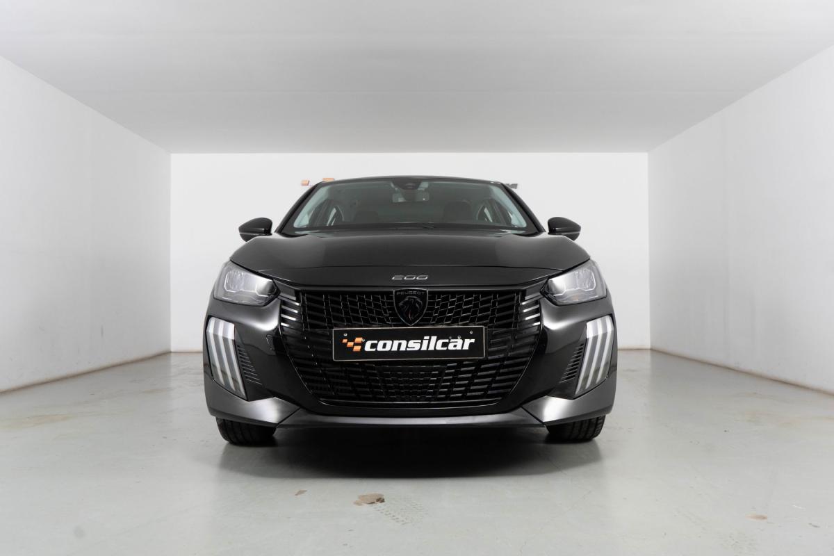 peugeot-208-2025-gasolina-1199cc