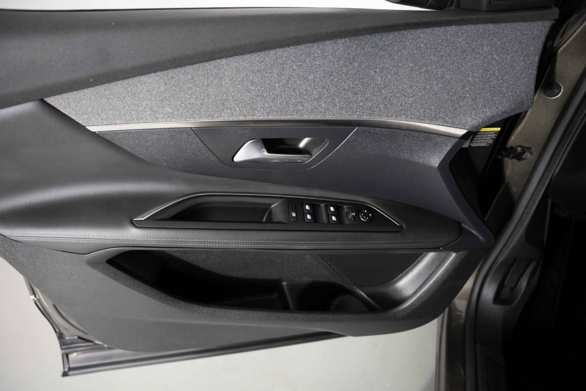 peugeot-3008-2020-gasolina-1199cc