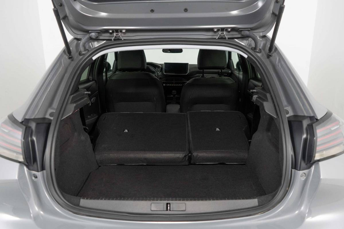 peugeot-208-2025-gasolina-1199cc