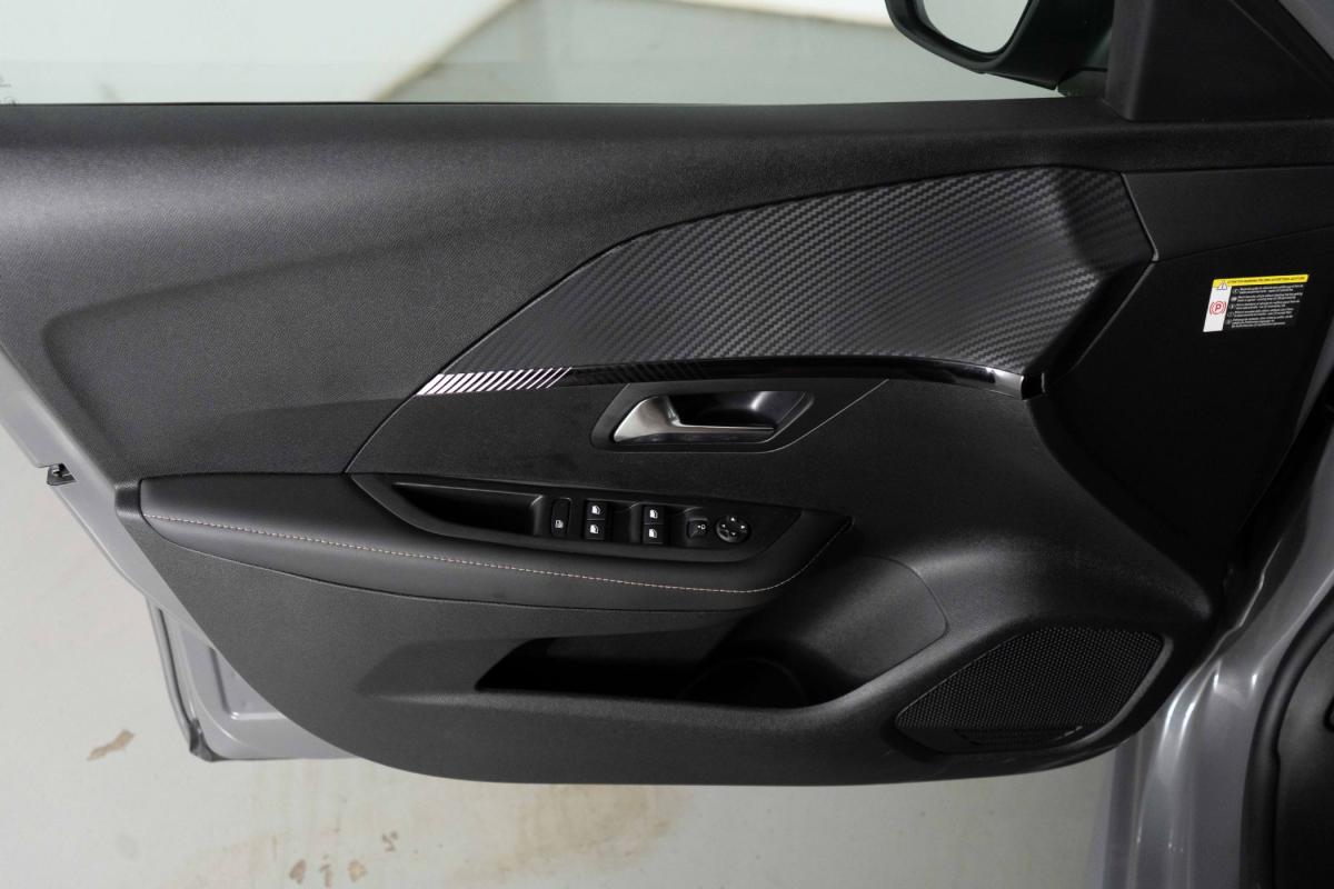 peugeot-208-2025-gasolina-1199cc