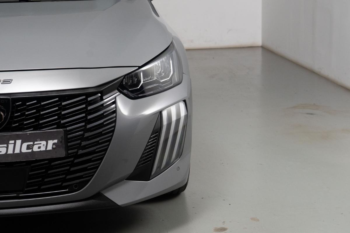 peugeot-208-2025-gasolina-1199cc