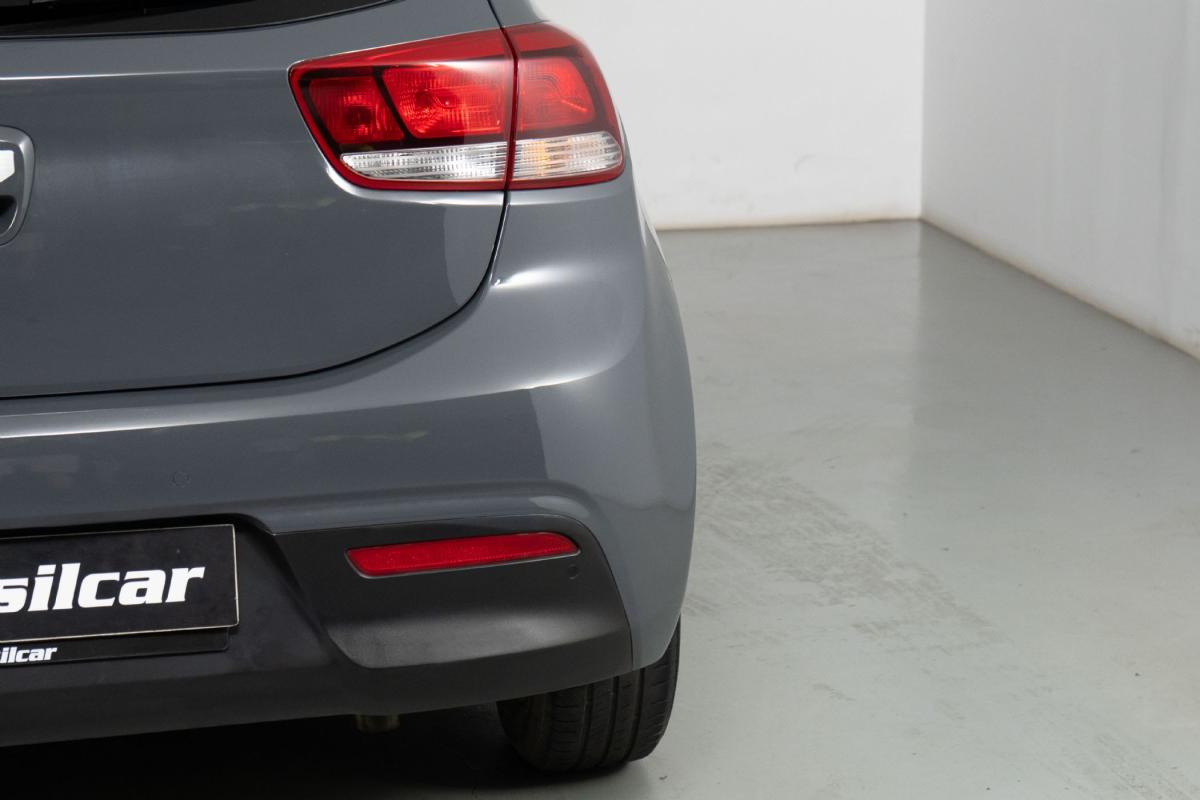 kia-rio-2022-gasolina-1197cc