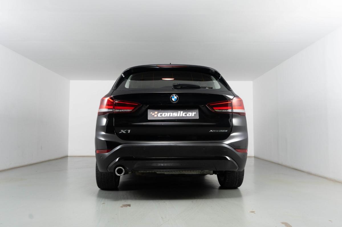 bmw-x1-2021-hibrido-a-gasolina-1499cc