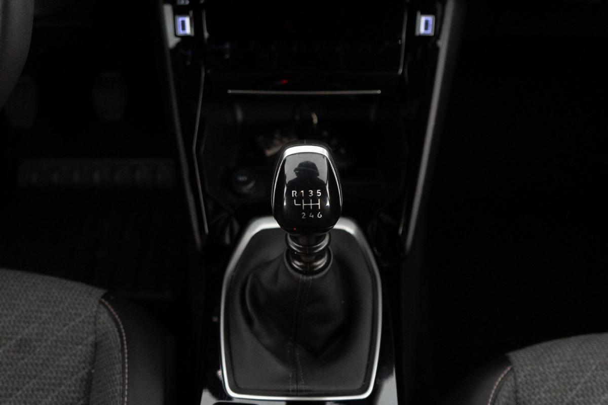 peugeot-2008-2025-gasolina-1199cc