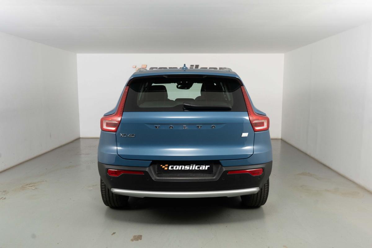 volvo-xc40-2023-hibrido-a-gasolina-1477cc