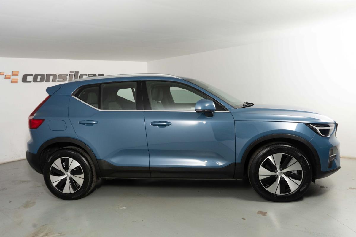 volvo-xc40-2023-hibrido-a-gasolina-1477cc
