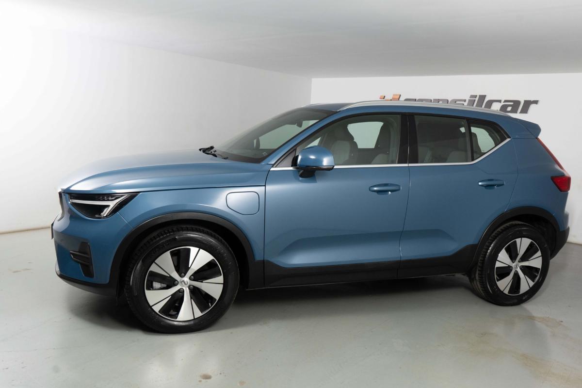 volvo-xc40-2023-hibrido-a-gasolina-1477cc