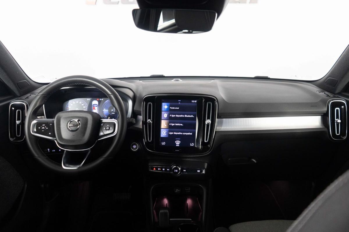 volvo-xc40-2023-hibrido-a-gasolina-1477cc