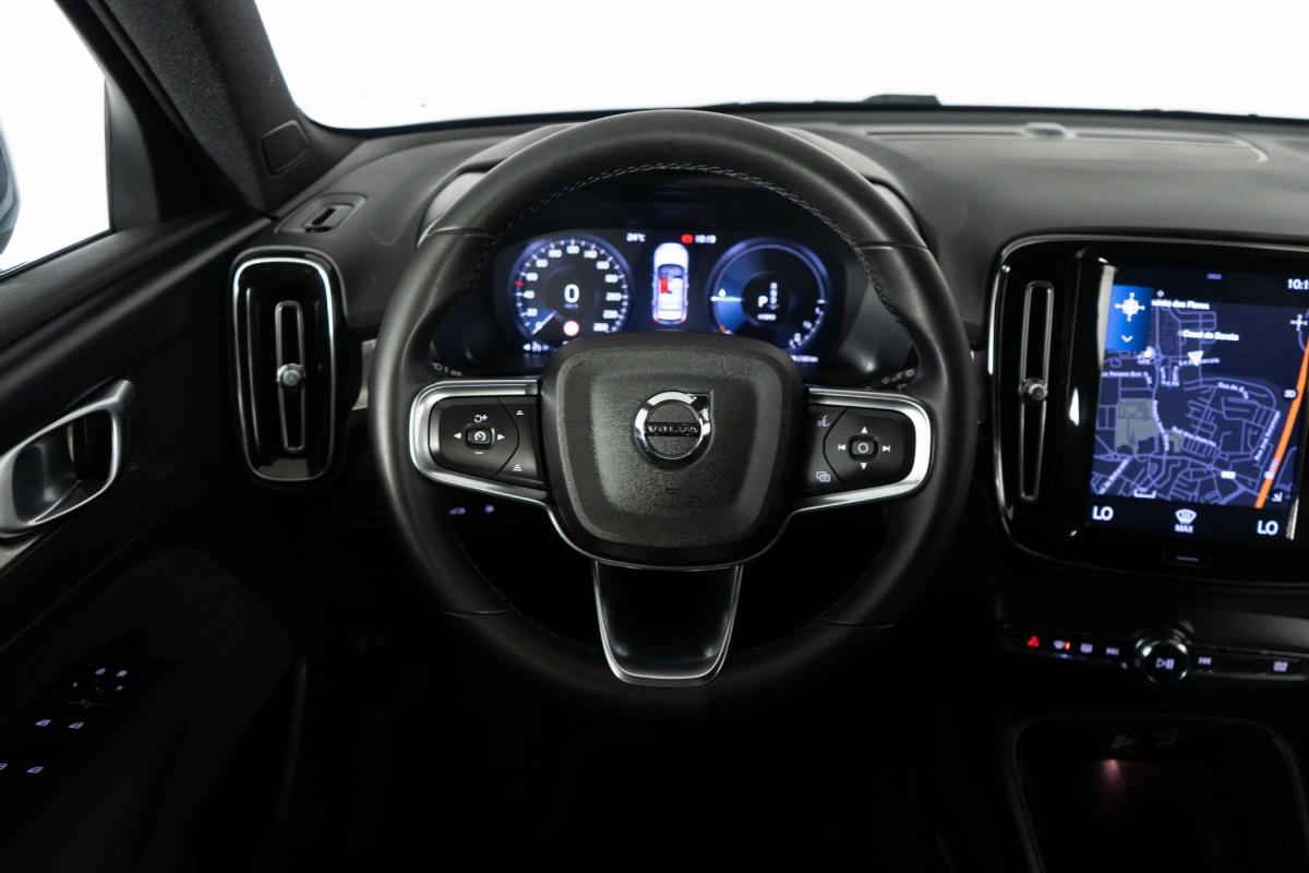 volvo-xc40-2023-hibrido-a-gasolina-1477cc