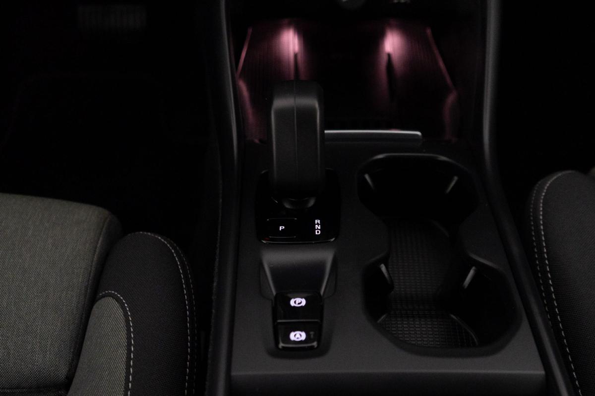 volvo-xc40-2023-hibrido-a-gasolina-1477cc
