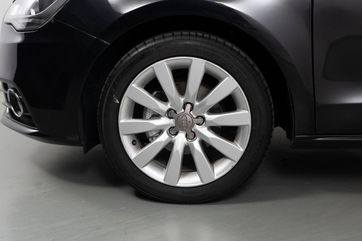 audi-a1-sportback-2012-diesel-1598cc