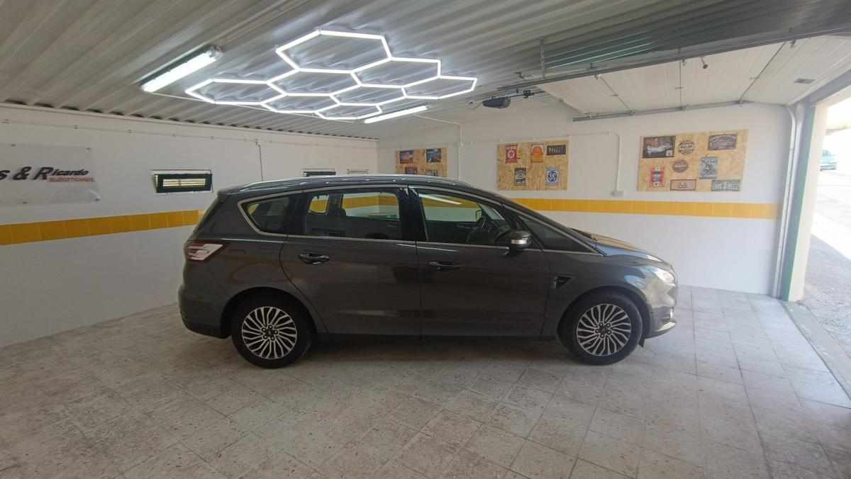 ford-s-max-2-0-tdci-2018-diesel-1997cc
