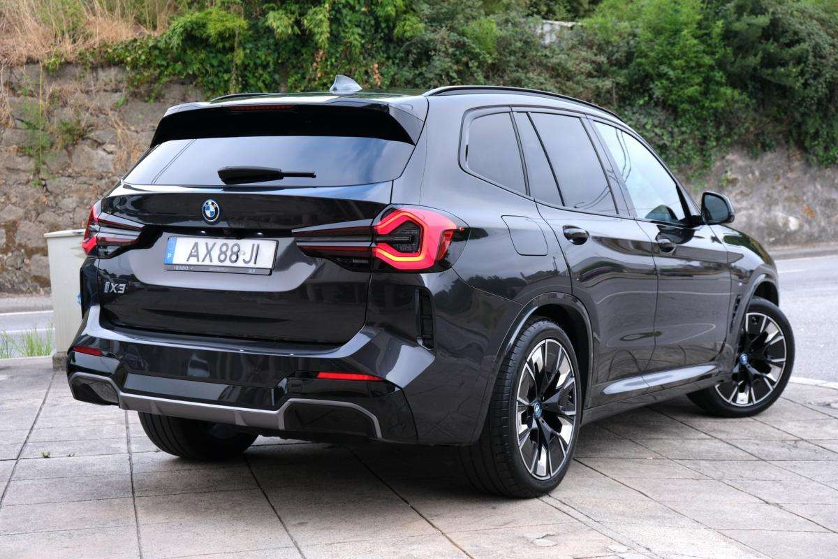 bmw-ix3-2023-eletrico-500cc