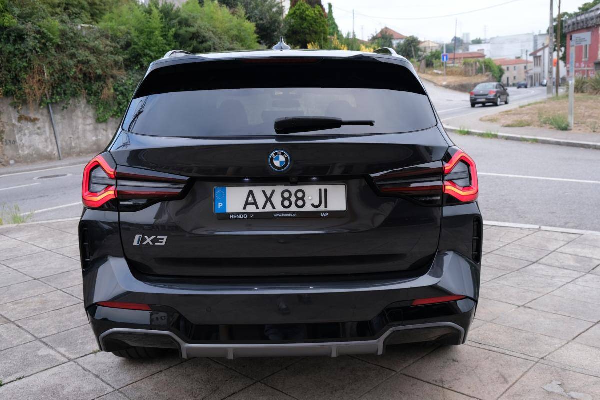 bmw-ix3-2023-eletrico-500cc