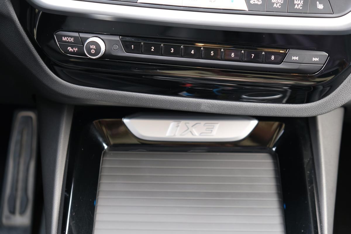 bmw-ix3-2023-eletrico-500cc