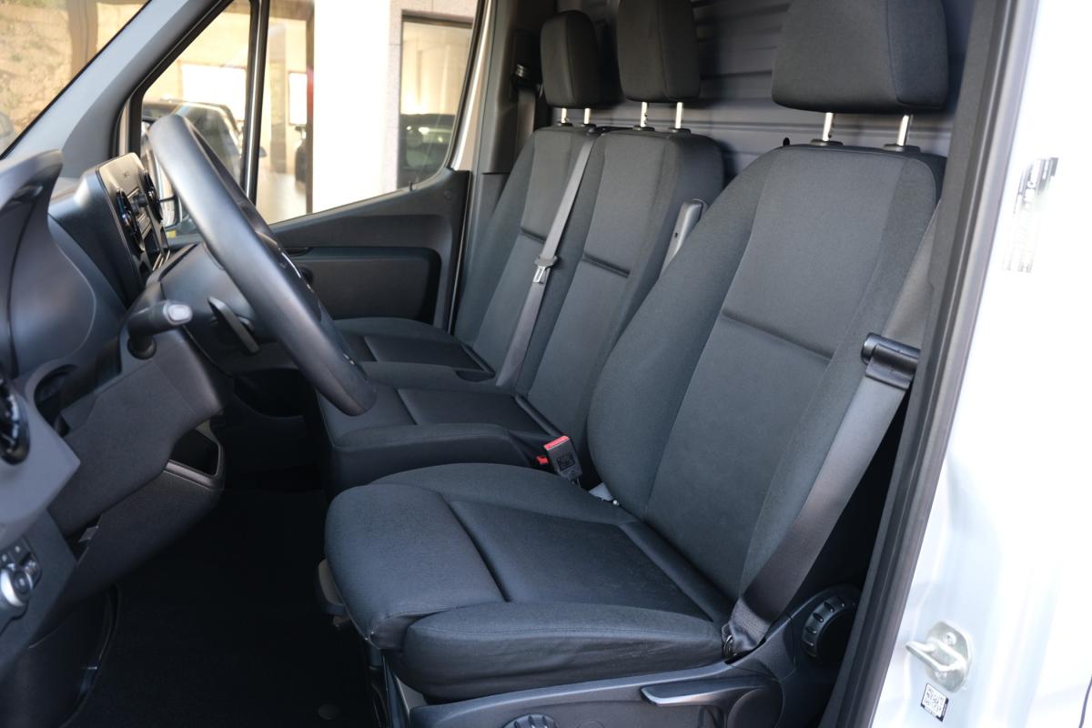 mercedes-benz-sprinter-2018-diesel-2143cc
