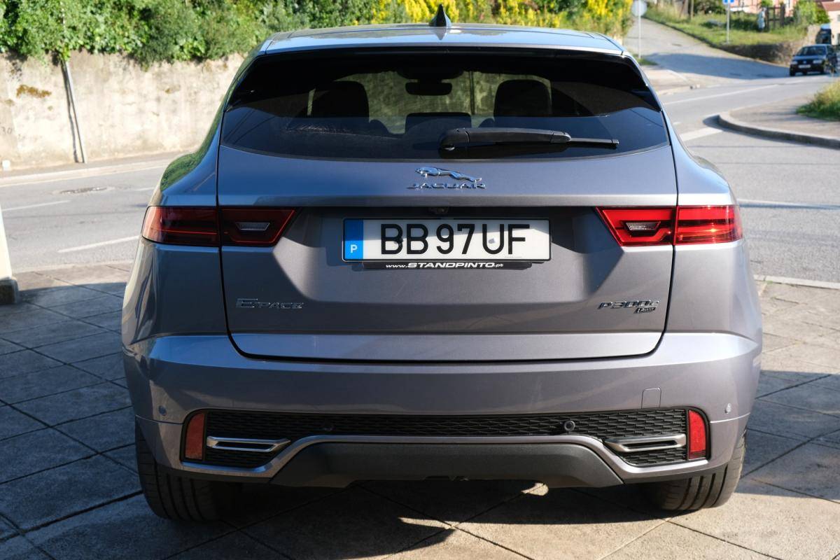 jaguar-e-pace-2023-hibrido-a-gasolina-1498cc