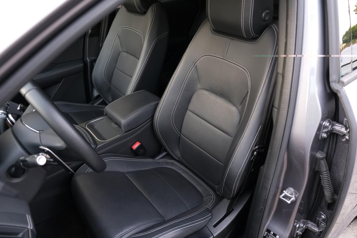 jaguar-e-pace-2023-hibrido-a-gasolina-1498cc