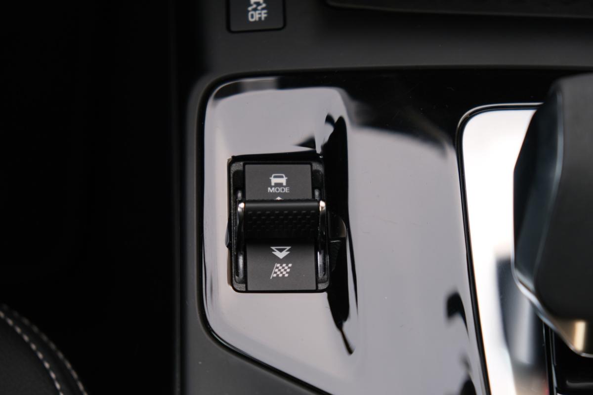 jaguar-e-pace-2023-hibrido-a-gasolina-1498cc