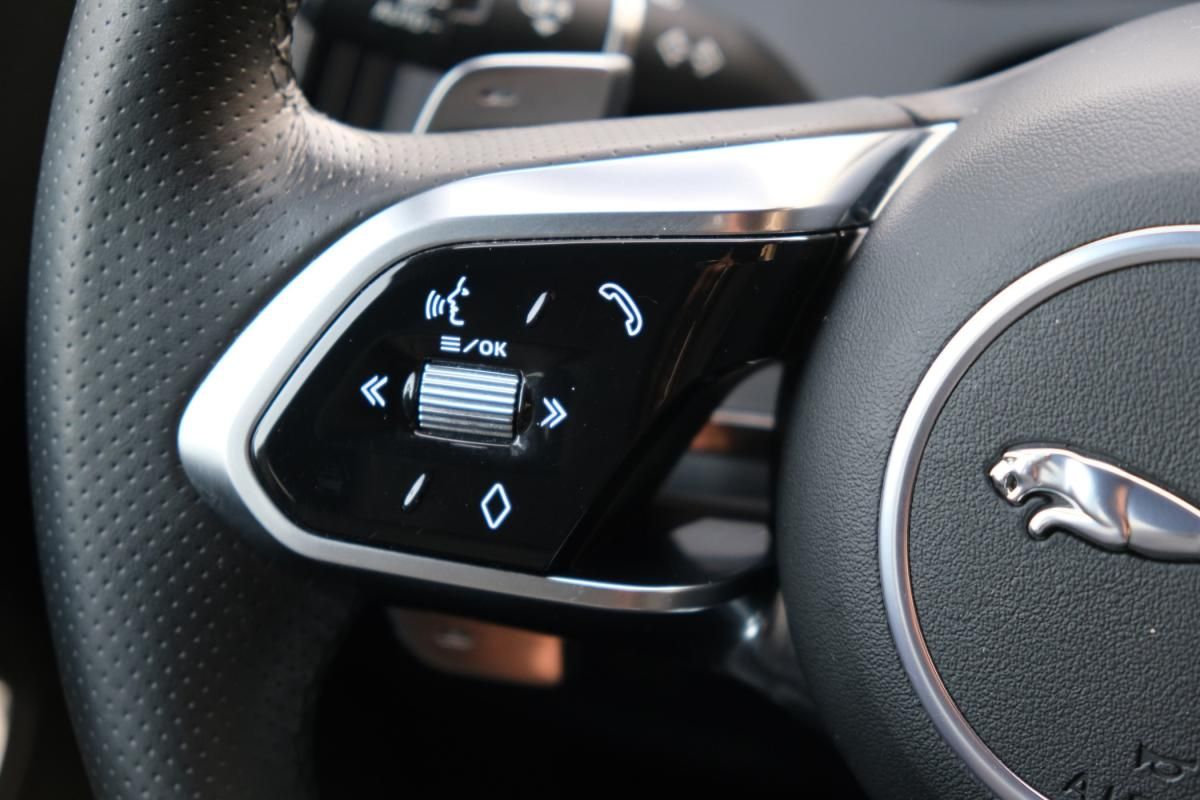jaguar-e-pace-2023-hibrido-a-gasolina-1498cc