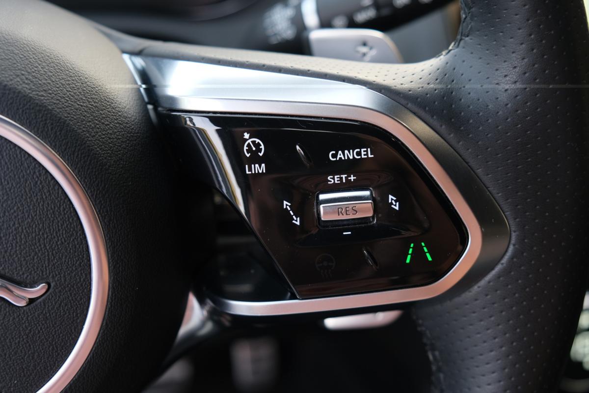 jaguar-e-pace-2023-hibrido-a-gasolina-1498cc