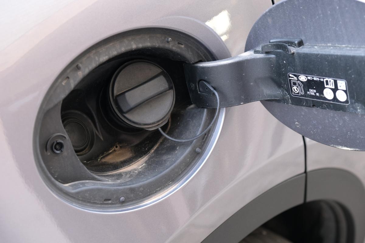 jaguar-e-pace-2023-hibrido-a-gasolina-1498cc